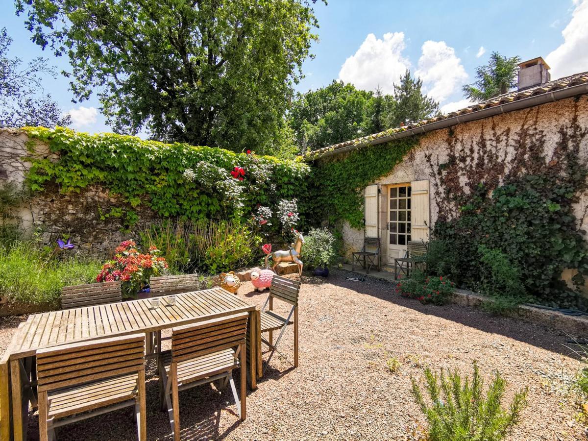 Les Grozilles Bed and Breakfast Feuillade Exterior foto